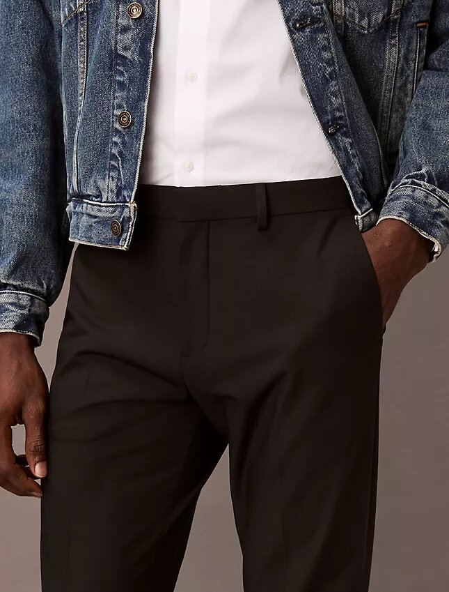 Elegante Stretch-Hose in schmaler Passform Elegante Stretch-Hose in schmaler Passform