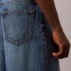 Extrem weite, leichte Jeans Extrem weite, leichte Jeans