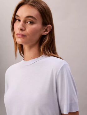 Feinstrick-T-Shirt mit Stehkragen