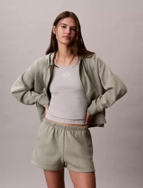 fleece hoodie mit reissverschluss und monogram 1 4 280x369 - Fleece-Hoodie mit Rei&szlig;verschluss und Monogram