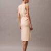 Fließendes Midi-Wickelkleid mit Streifenmuster Fließendes Midi-Wickelkleid mit Streifenmuster