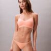 Form to Body Leicht gefütterter Bralette Form to Body Leicht gefütterter Bralette