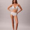 Form to Body Leicht gefütterter Triangel-Bralette Form to Body Leicht gefütterter Triangel-Bralette