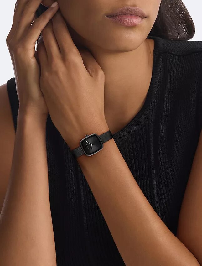 Gekrümmte Mesh-Uhr Gekrümmte Mesh-Uhr