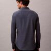 Geometrisches Jacquard-Hemd mit schmaler Passform und Button-Down-Kragen