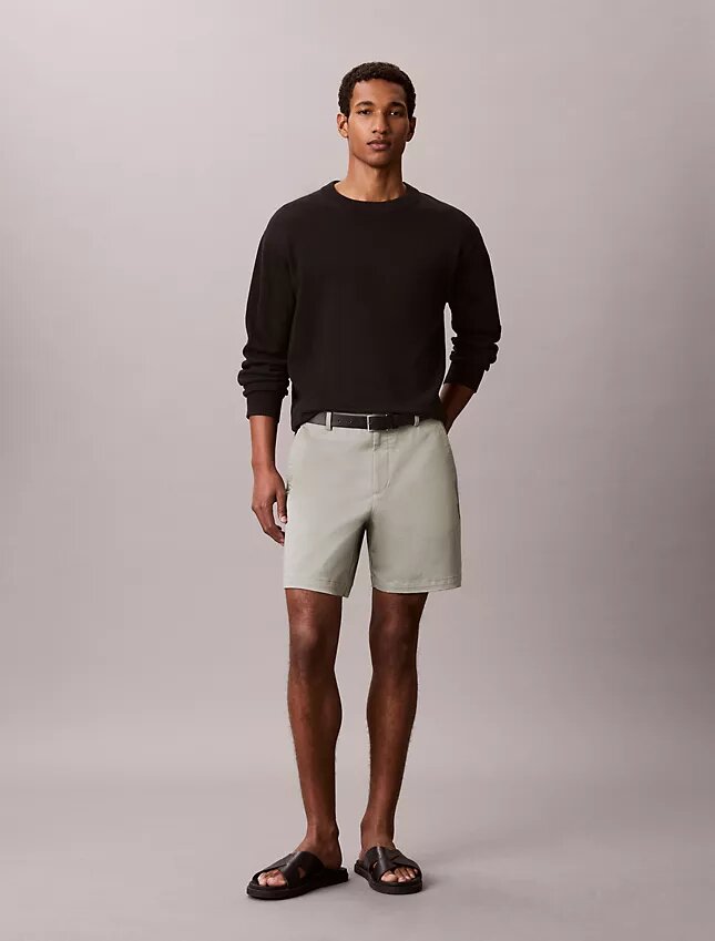 Gerade geschnittene Shorts aus Cotton Stretch Gerade geschnittene Shorts aus Cotton Stretch