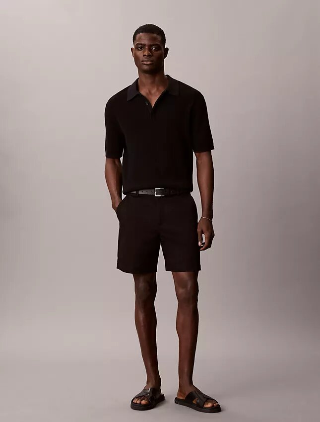 Gerade geschnittene Shorts aus Cotton Stretch Gerade geschnittene Shorts aus Cotton Stretch