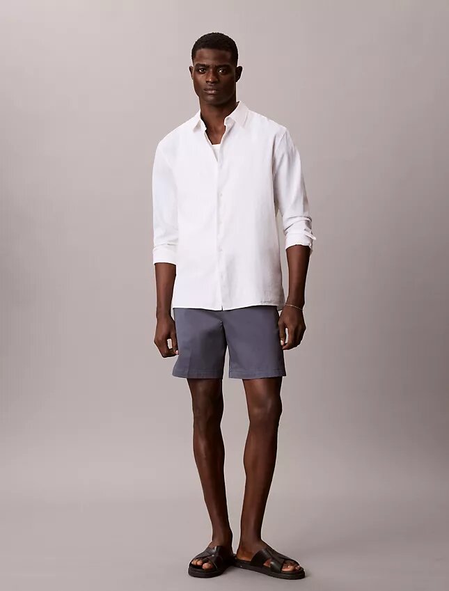 Gerade geschnittene Shorts aus Cotton Stretch Gerade geschnittene Shorts aus Cotton Stretch