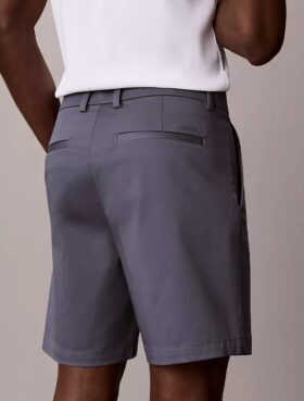 Gerade geschnittene Shorts aus Cotton Stretch
