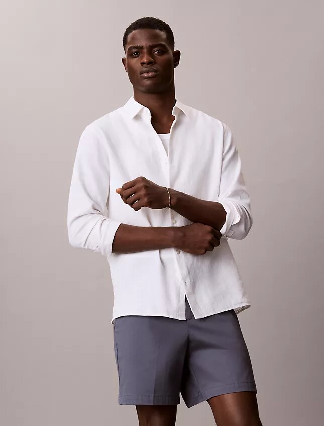 Gerade geschnittene Shorts aus Cotton Stretch Gerade geschnittene Shorts aus Cotton Stretch