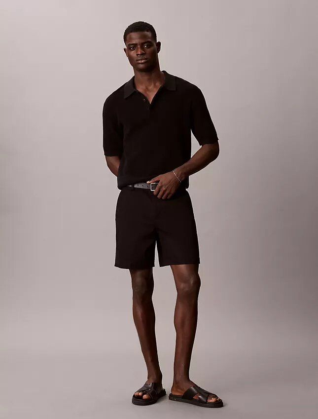 Gerade geschnittene Shorts aus Cotton Stretch Gerade geschnittene Shorts aus Cotton Stretch