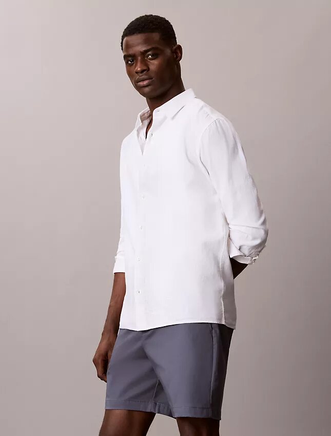 Gerade geschnittene Shorts aus Cotton Stretch Gerade geschnittene Shorts aus Cotton Stretch
