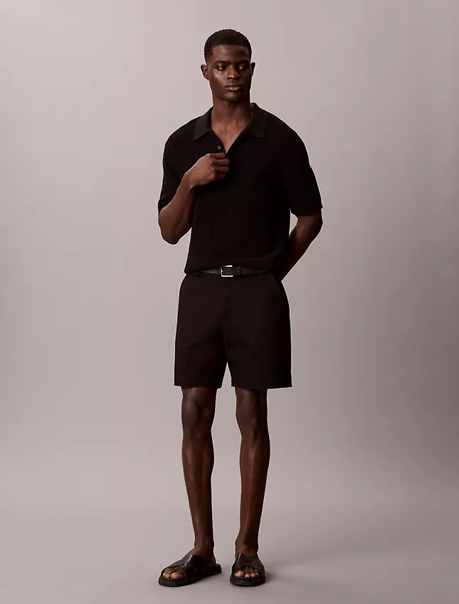 Gerade geschnittene Shorts aus Cotton Stretch Gerade geschnittene Shorts aus Cotton Stretch