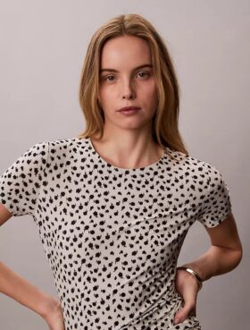 Gerafftes, schmal geschnittenes T-Shirt