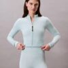 Gerippte, sportliche, kurze Jacke