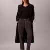 Gestreifte, konisch zulaufende Knöchelhose mit Kordelzug Gestreifte, konisch zulaufende Knöchelhose mit Kordelzug