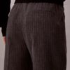 Gestreifte, konisch zulaufende Knöchelhose mit Kordelzug Gestreifte, konisch zulaufende Knöchelhose mit Kordelzug