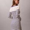 Gestreiftes, langärmeliges Minikleid mit Rippmuster Gestreiftes, langärmeliges Minikleid mit Rippmuster
