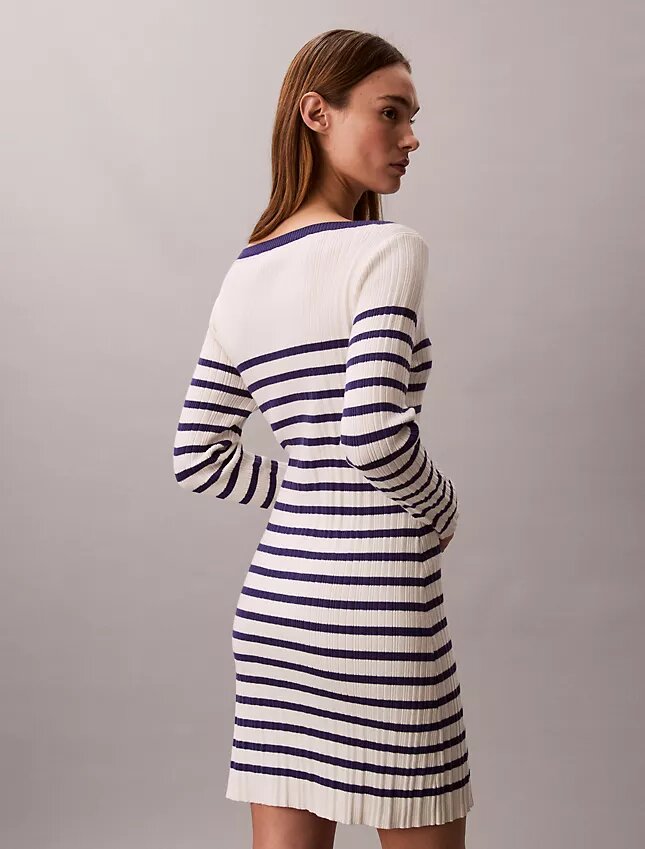 Gestreiftes, langärmeliges Minikleid mit Rippmuster Gestreiftes, langärmeliges Minikleid mit Rippmuster