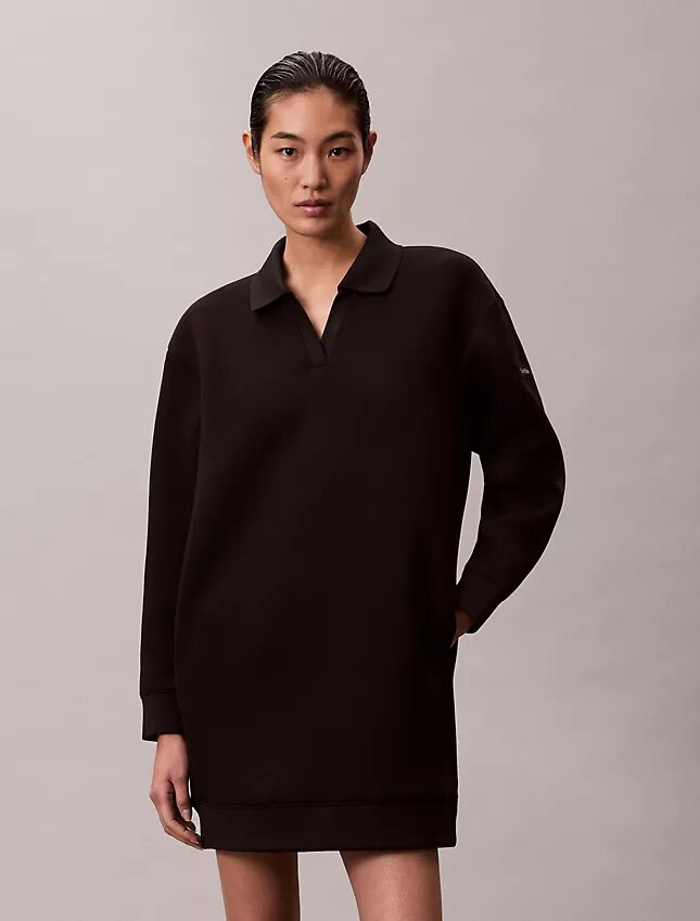 Glattes Mini-Polo-Sweatshirt-Kleid Glattes Mini-Polo-Sweatshirt-Kleid