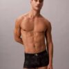 Grafischer Monogram-Stretch-Low Rise Trunk aus Mikrofaser