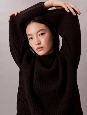 Grob gestrickter, lockerer Rollkragenpullover