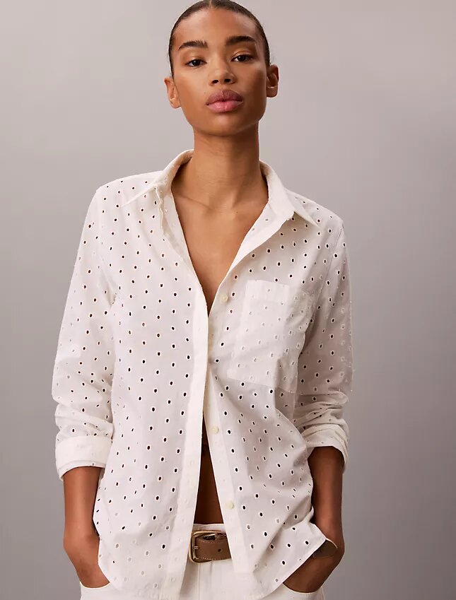 Hemd mit Knopfleiste und Broderie Anglaise Hemd mit Knopfleiste und Broderie Anglaise