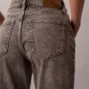 High-Waist-Jeans mit geradem Bein High-Waist-Jeans mit geradem Bein