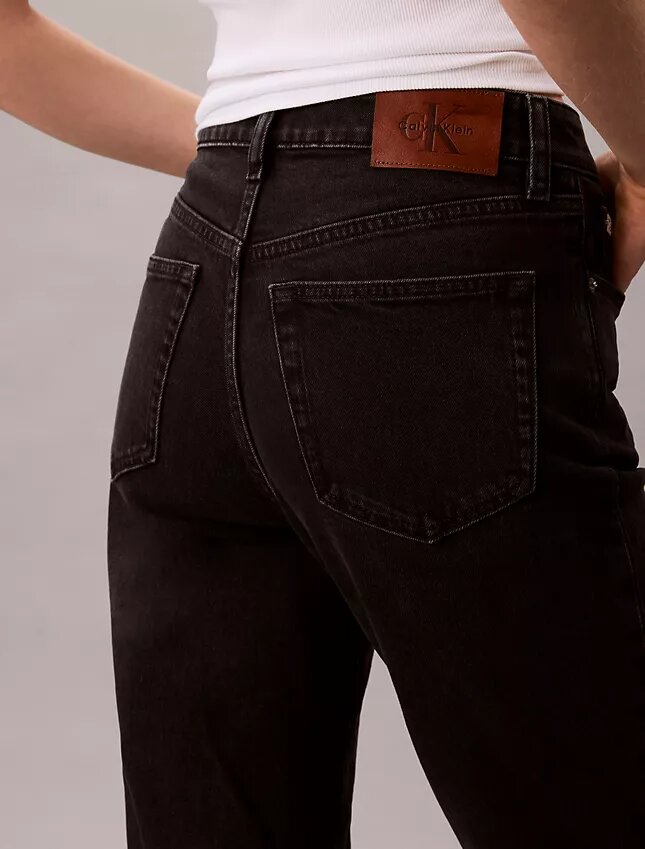 High-Waist-Jeans mit geradem Bein High-Waist-Jeans mit geradem Bein