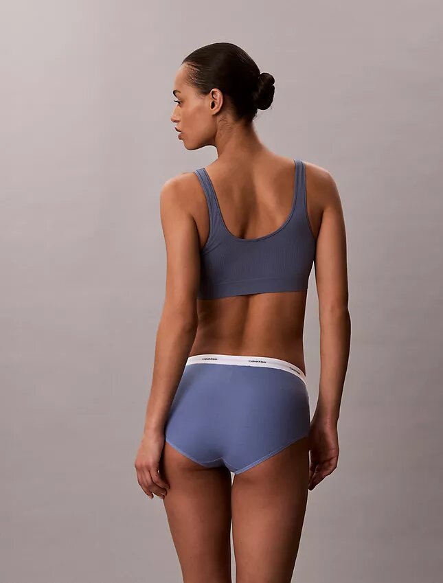 Hoch geschnittener Slip aus Cotton Stretch-Rippstoff Hoch geschnittener Slip aus Cotton Stretch-Rippstoff