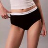 Hoch geschnittener Slip aus Cotton Stretch-Rippstoff Hoch geschnittener Slip aus Cotton Stretch-Rippstoff