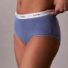 Hoch geschnittener Slip aus Cotton Stretch-Rippstoff Hoch geschnittener Slip aus Cotton Stretch-Rippstoff