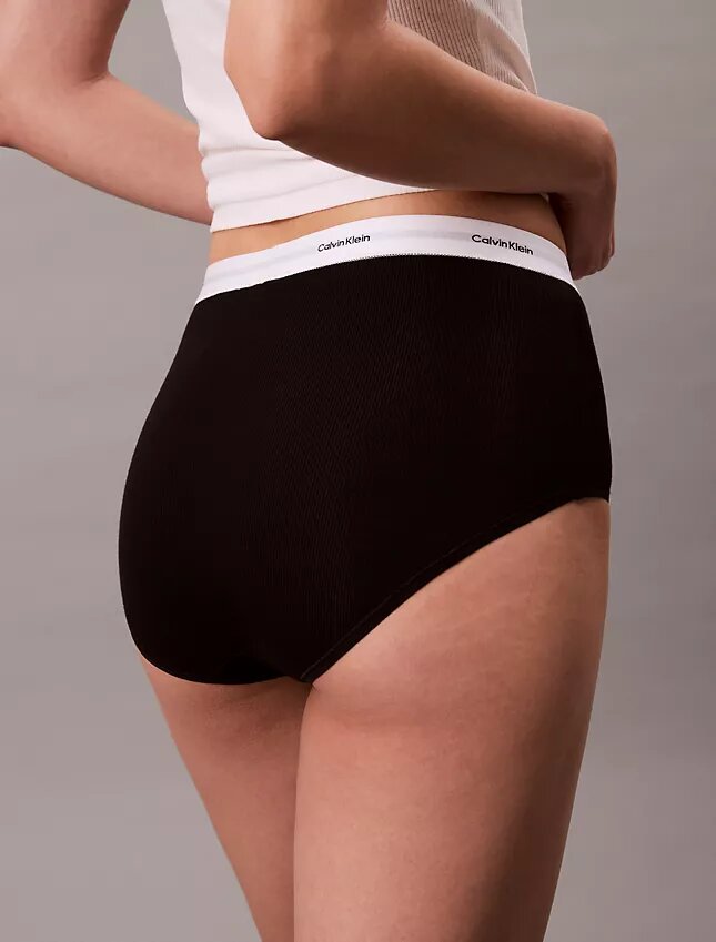 Hoch geschnittener Slip aus Cotton Stretch-Rippstoff Hoch geschnittener Slip aus Cotton Stretch-Rippstoff