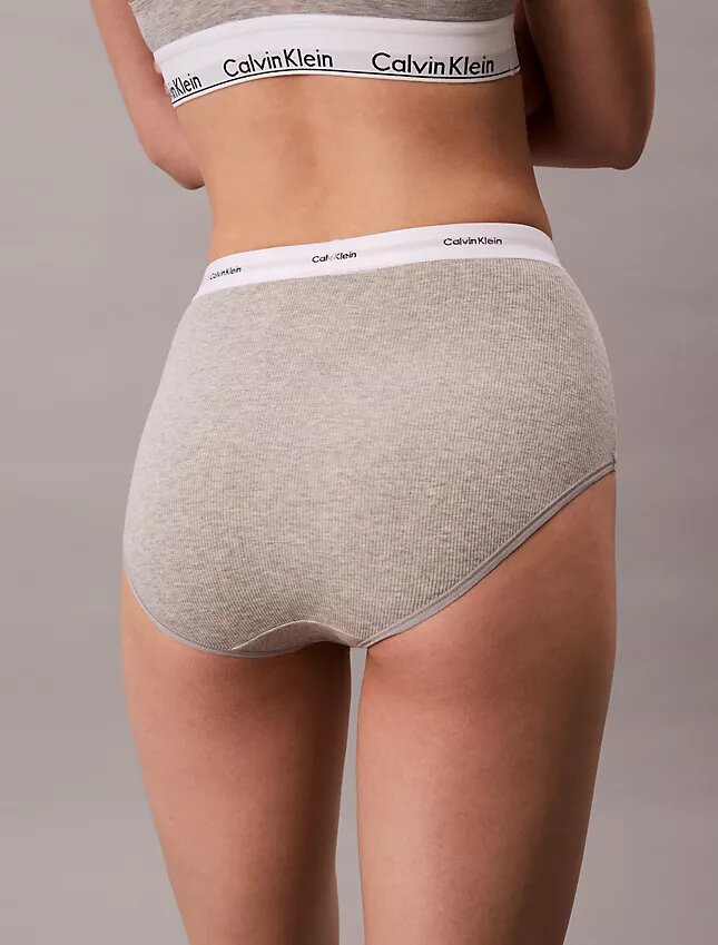 Hoch geschnittener Slip aus Cotton Stretch-Rippstoff Hoch geschnittener Slip aus Cotton Stretch-Rippstoff