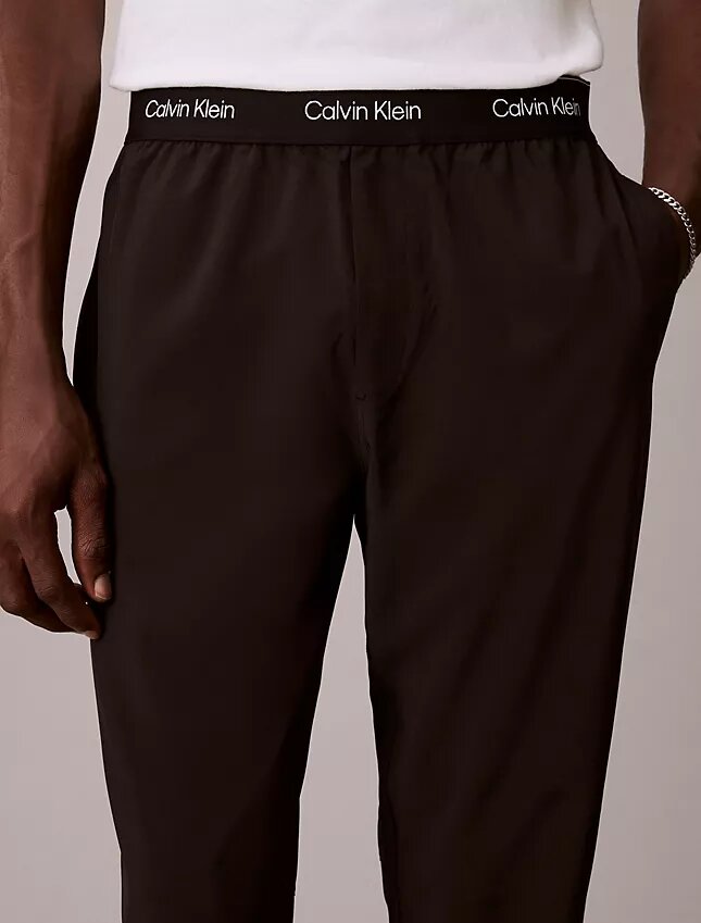 Hose mit gewebtem „Modern Sport“-Logo am Bund Hose mit gewebtem „Modern Sport“-Logo am Bund