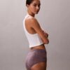 Idealer Baumwoll-Slip mit hoher Taille Idealer Baumwoll-Slip mit hoher Taille