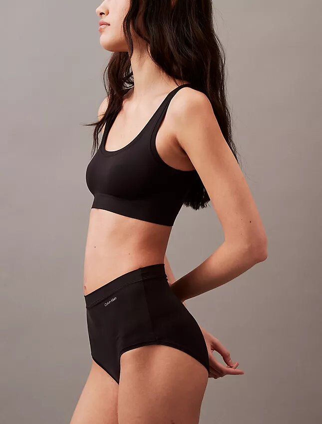 Idealer Baumwoll-Slip mit hoher Taille Idealer Baumwoll-Slip mit hoher Taille