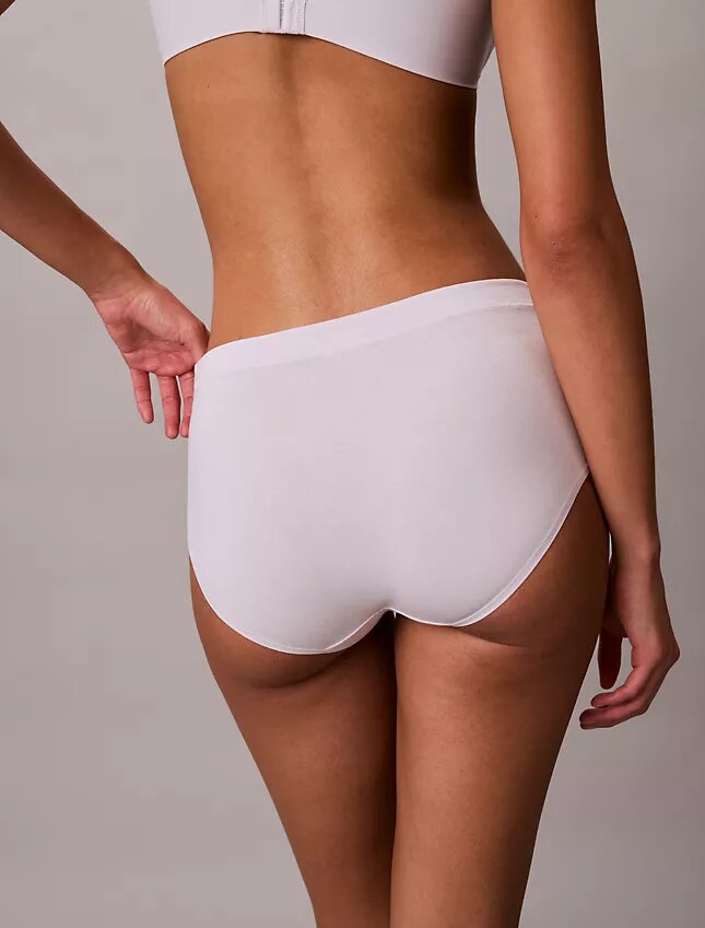Idealer Baumwoll-Slip mit hoher Taille Idealer Baumwoll-Slip mit hoher Taille