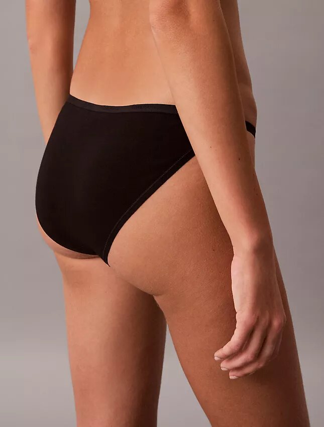 Idealer String-Bikini aus Baumwolle Idealer String-Bikini aus Baumwolle