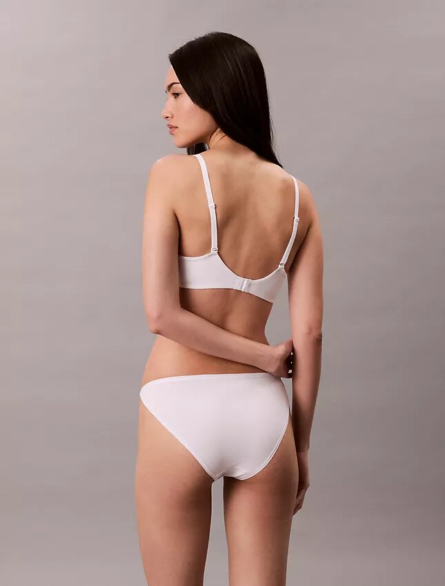 Idealer String-Bikini aus Baumwolle Idealer String-Bikini aus Baumwolle