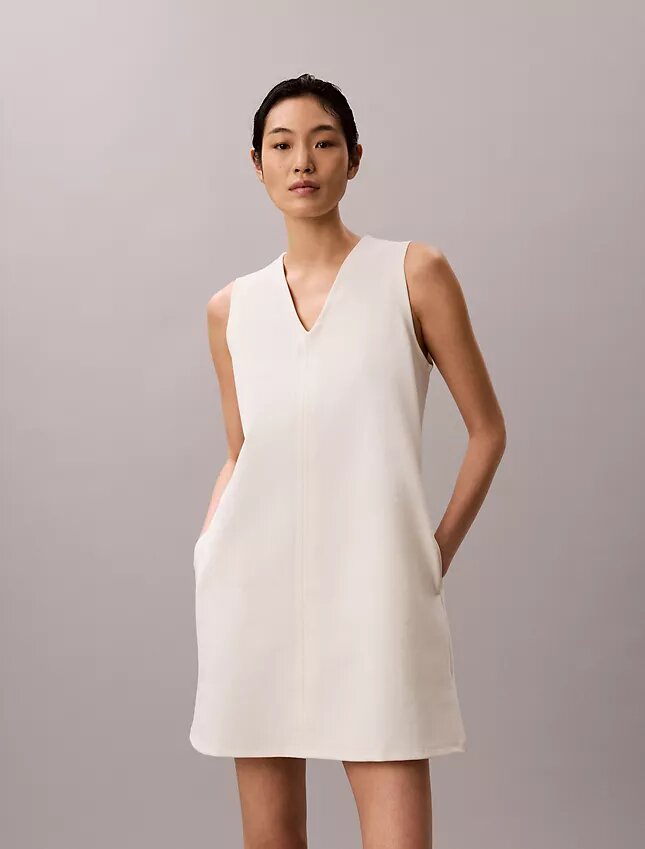 Interlock-Minikleid mit V-Ausschnitt Interlock-Minikleid mit V-Ausschnitt