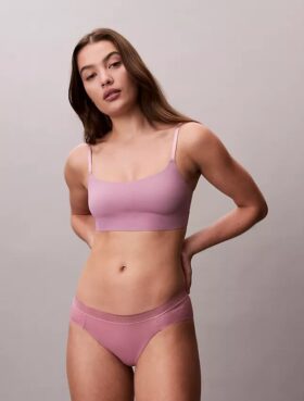 Invisibles Bügel-freies, leicht gefüttertes Bralette Invisibles Bügel-freies, leicht gefüttertes Bralette