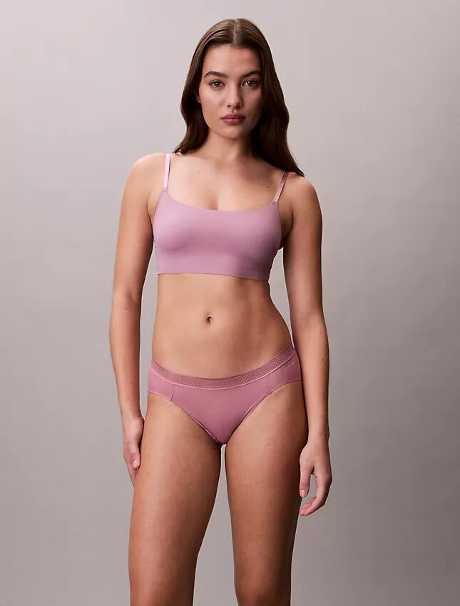 Invisibles Bügel-freies, leicht gefüttertes Bralette Invisibles Bügel-freies, leicht gefüttertes Bralette