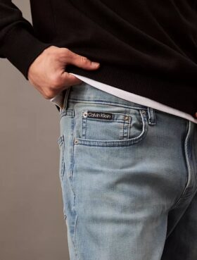Jeans im 90s Straight-Stil mit geradem Schnitt