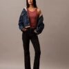 Jeans mit mittlerer Leibhöhe und ausgestelltem Schnitt Jeans mit mittlerer Leibhöhe und ausgestelltem Schnitt