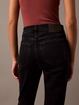 Jeans mit mittlerer Leibhöhe und ausgestelltem Schnitt