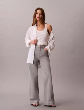 Jeans mit superhohem Bund und weitem Bein Jeans mit superhohem Bund und weitem Bein