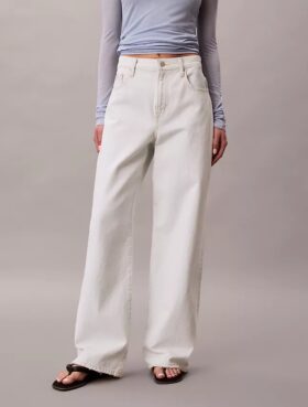 Jeans mit weitem Bein Jeans mit weitem Bein