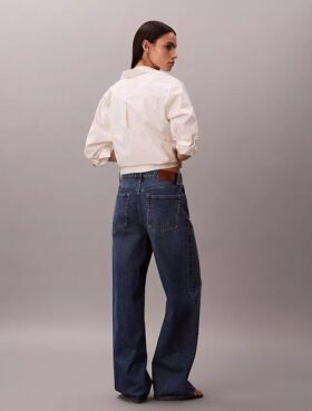 Jeans mit weitem Bein Jeans mit weitem Bein