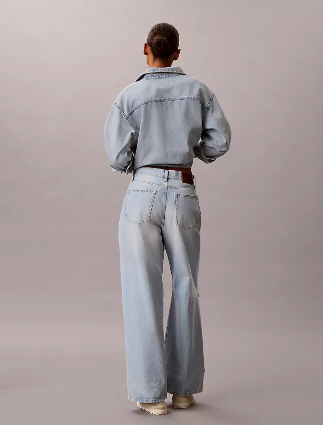 Jeans mit weitem Bein Jeans mit weitem Bein